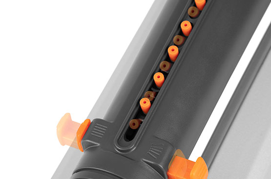 Улучшенные силиконовые форсунки Expert легко очищаются от известкового налета и отложений одним движением пальца.